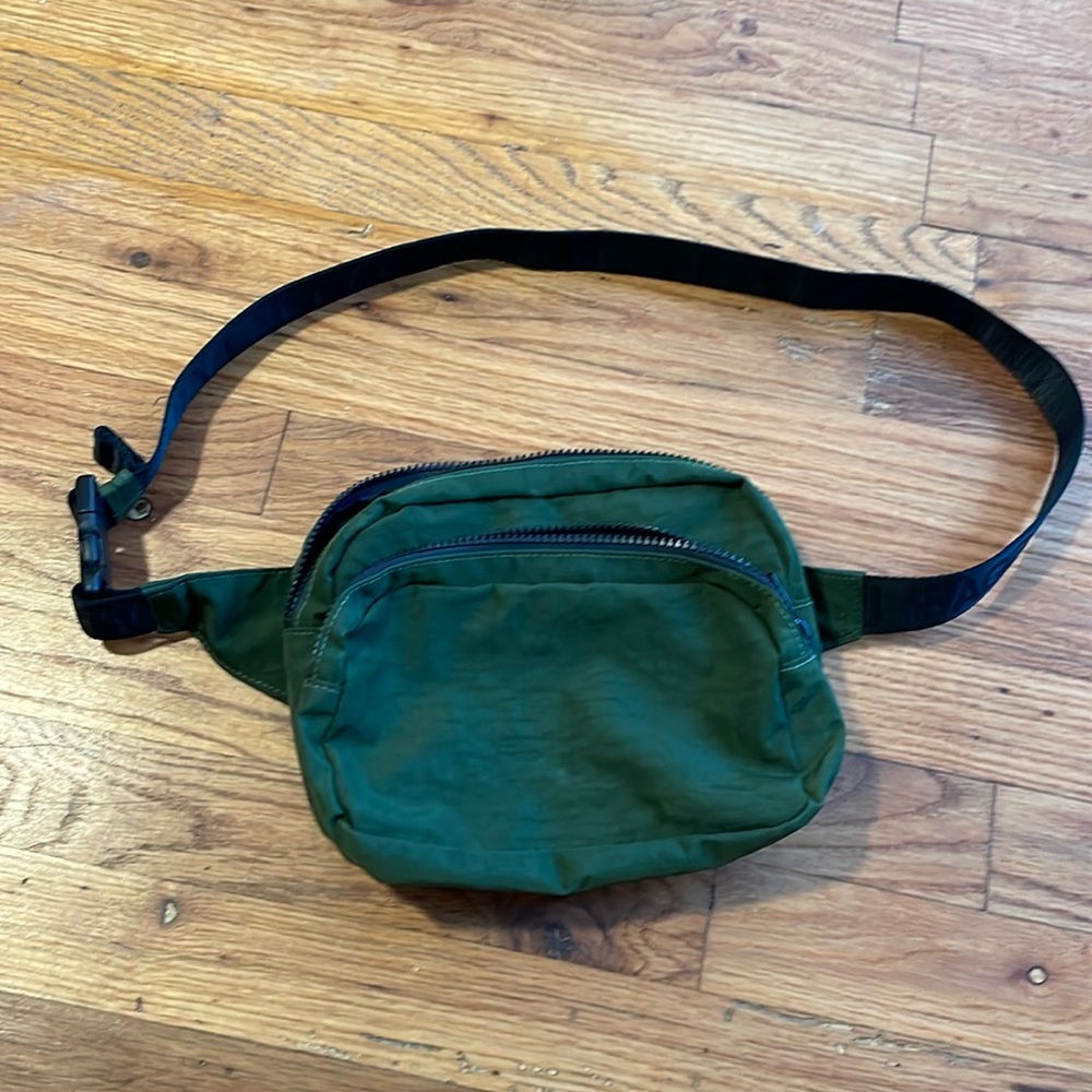 Forrest green Baggu Fanny pack